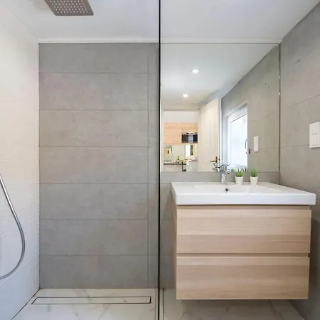 - Palace District * Budapesta