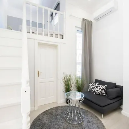 - Palace District Case de vacanță